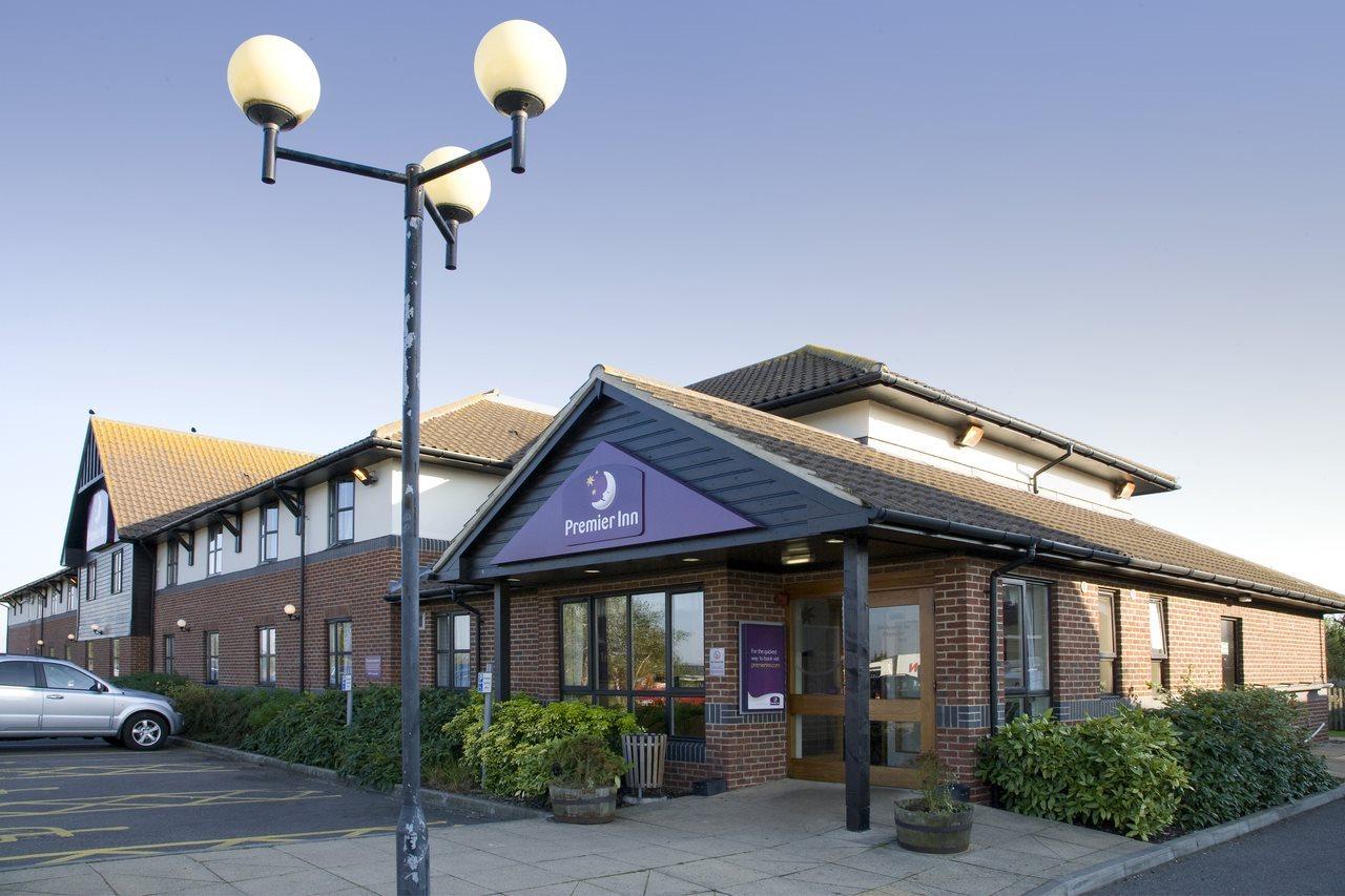 Premier Inn Клактон-он-Си Экстерьер фото