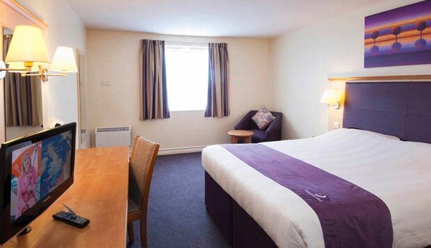 Premier Inn Клактон-он-Си Экстерьер фото